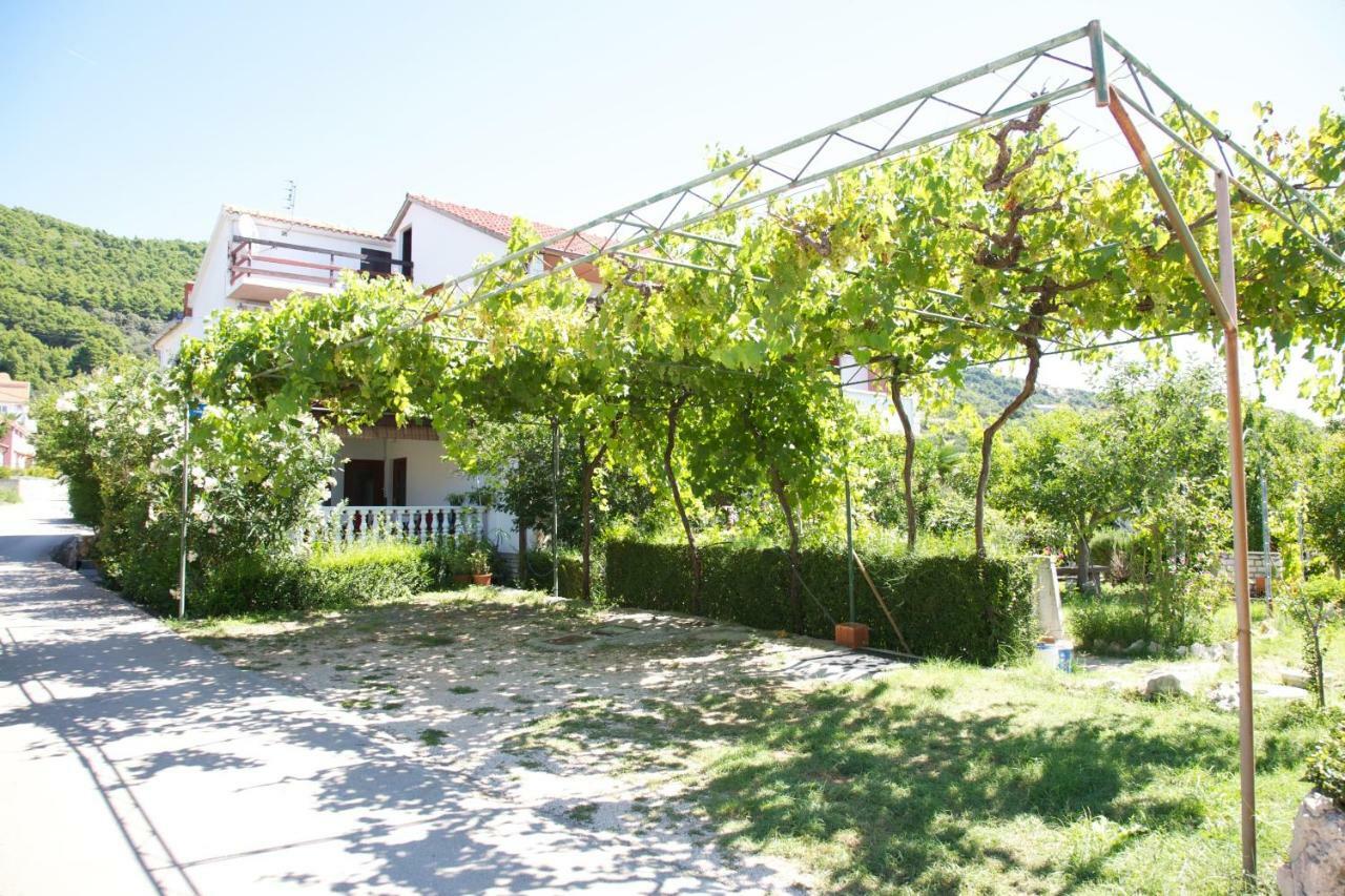 Apartments Slavica Rab Town Exteriör bild